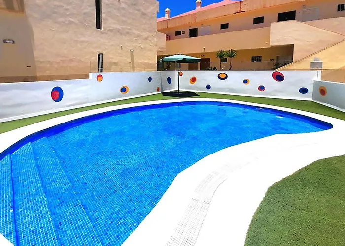 Pakito Tenerife Mareverde أذيخي